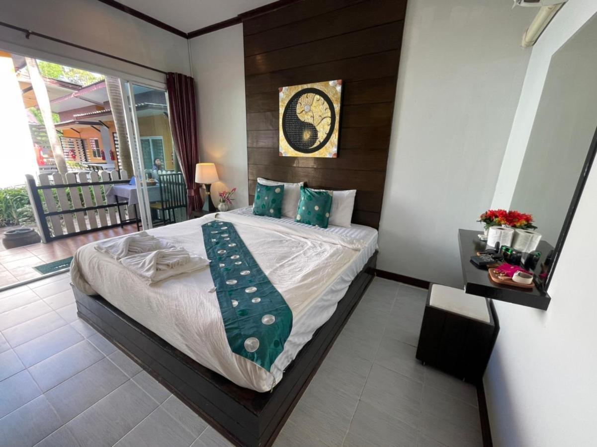 Kk Lipe Resort Bagian luar foto