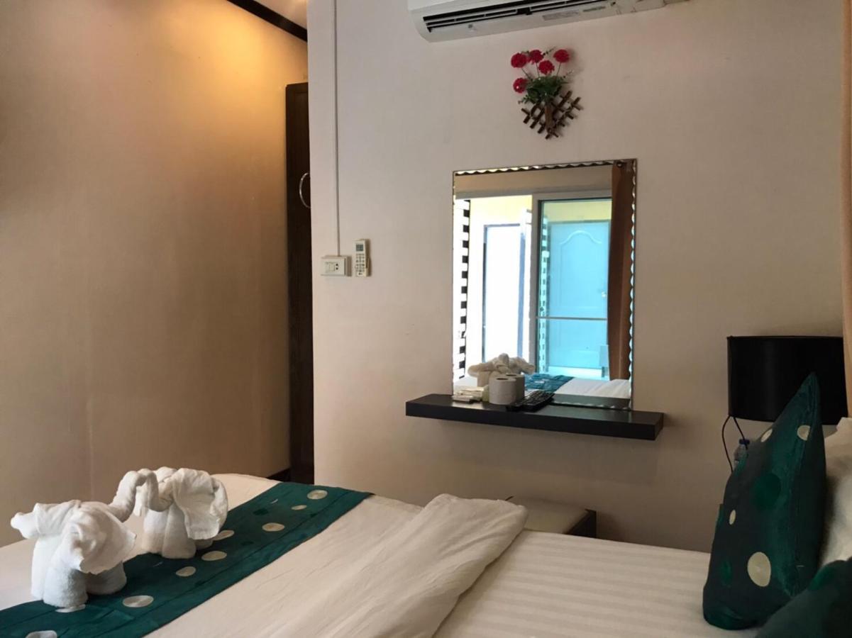 Kk Lipe Resort Bagian luar foto
